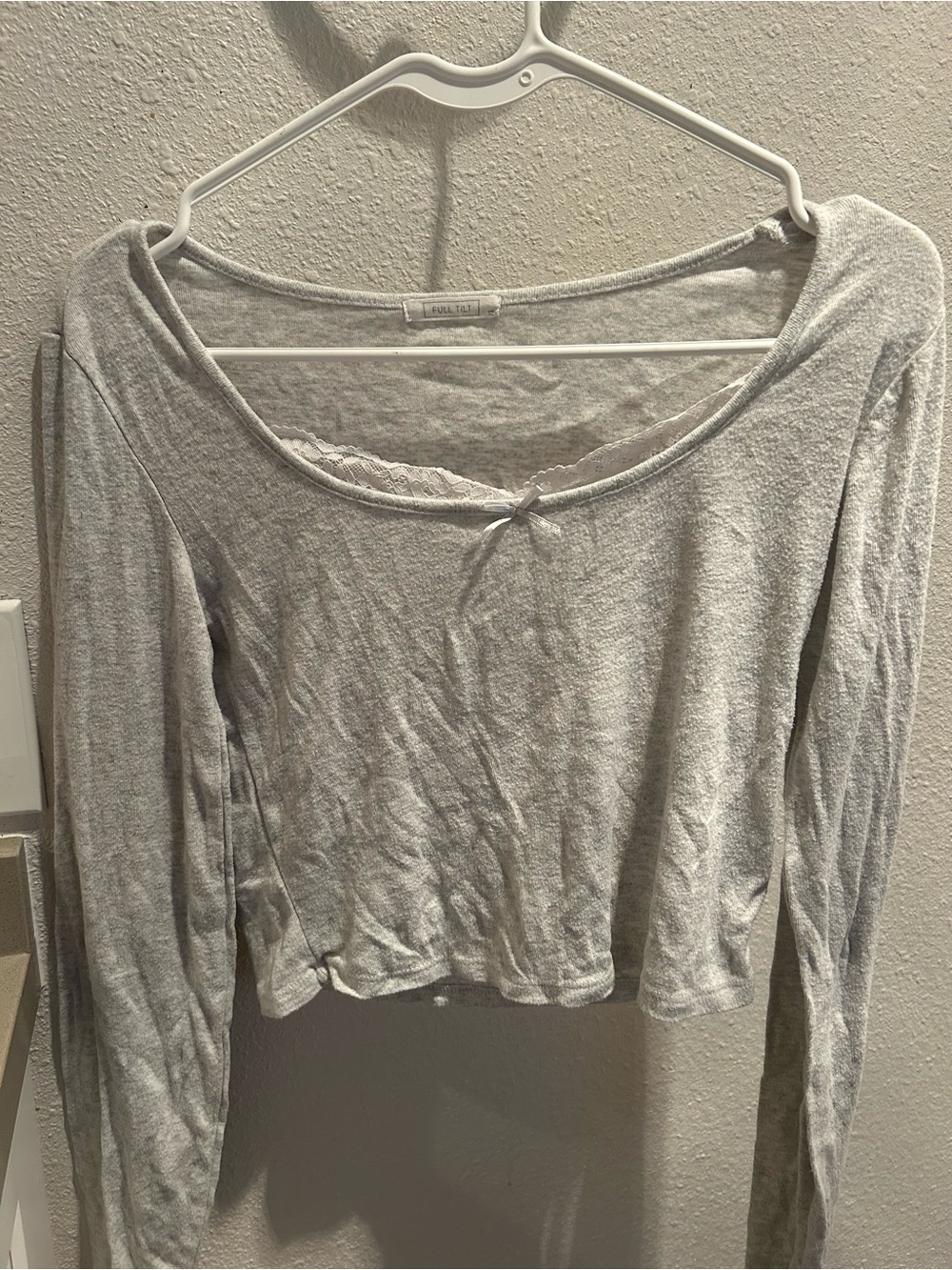 Full Tilt Light Gray Long Sleeve Scoop Neck Top with Front Bow